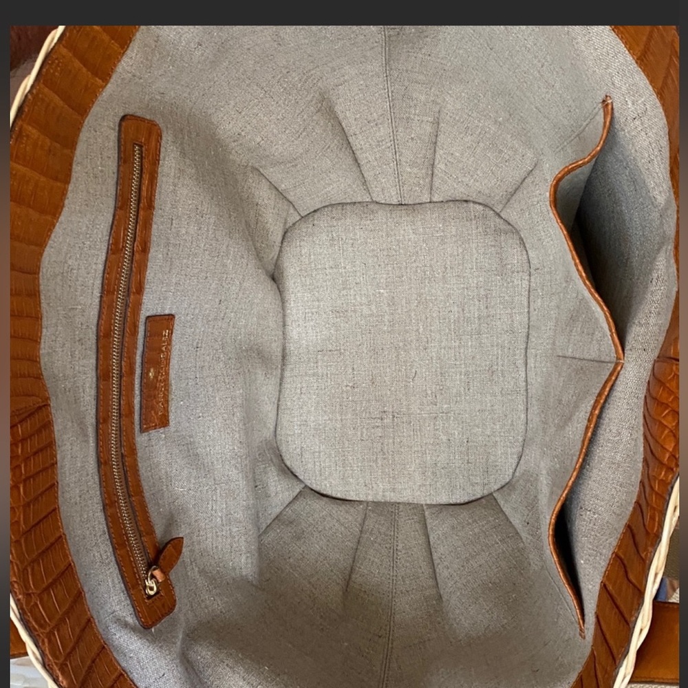 Gorgeous Parisian style wicker/alligator leather tote. Nancy Gonzales. - Picture 8 of 11